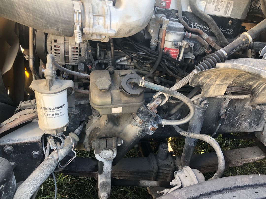 2009 STERLING L9500 - Image 28